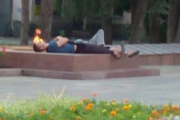 Заснувшие на «Вечном огне» жители Георгиевска арестованы