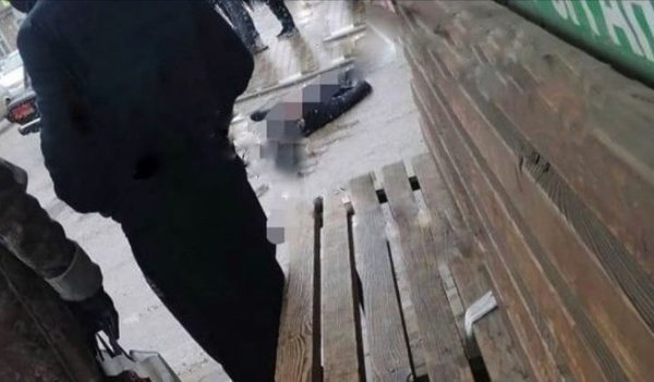 Ессентучанин нанес себе несколько ударов ножом на остановке